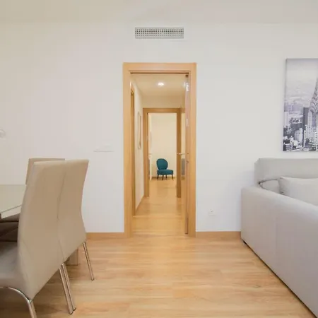 Enjoygranada Arabial 5a - Pool & Free Parking Apartment *